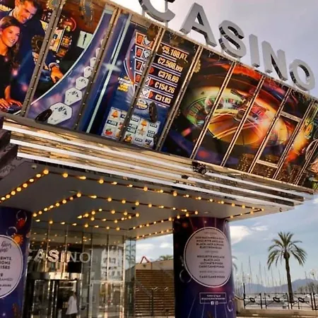 Stunning Sea And Old Town View For Our Full Comfort 3 Bedroom With Balcony By Olam *