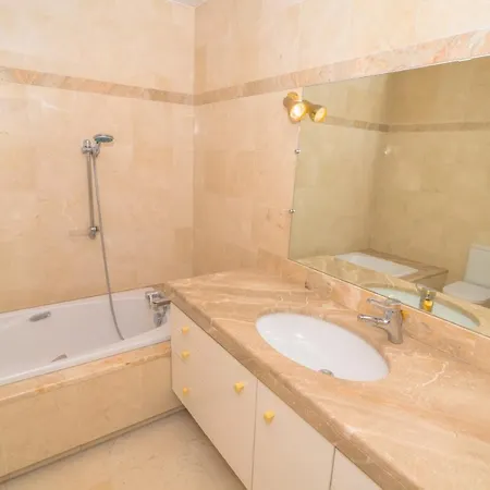 アパート Stunning Sea And Old Town View For Our Full Comfort 3 Bedroom With Balcony By Olam *